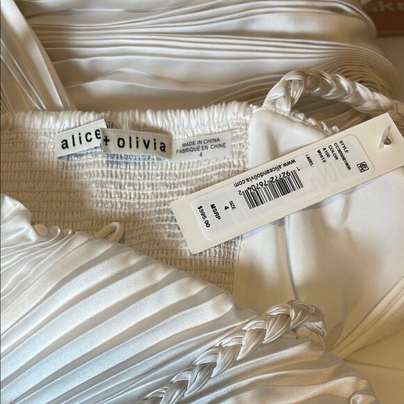 Alice + Olivia Powell Pleated Wide Leg Cutout White Jumpsuit Size 4 - Picture 9 of 10